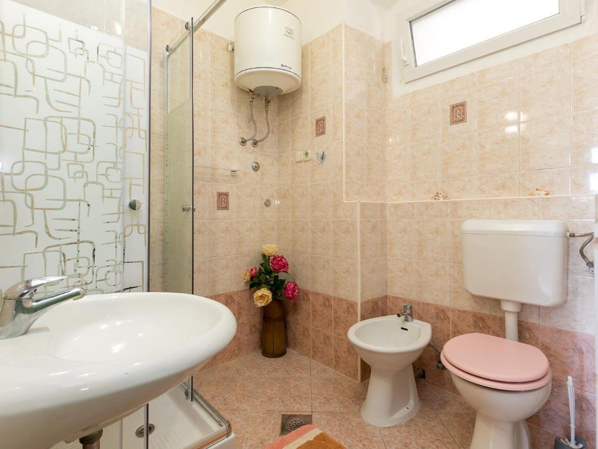 Apartman Susnjic Πόρετς Εξωτερικό φωτογραφία