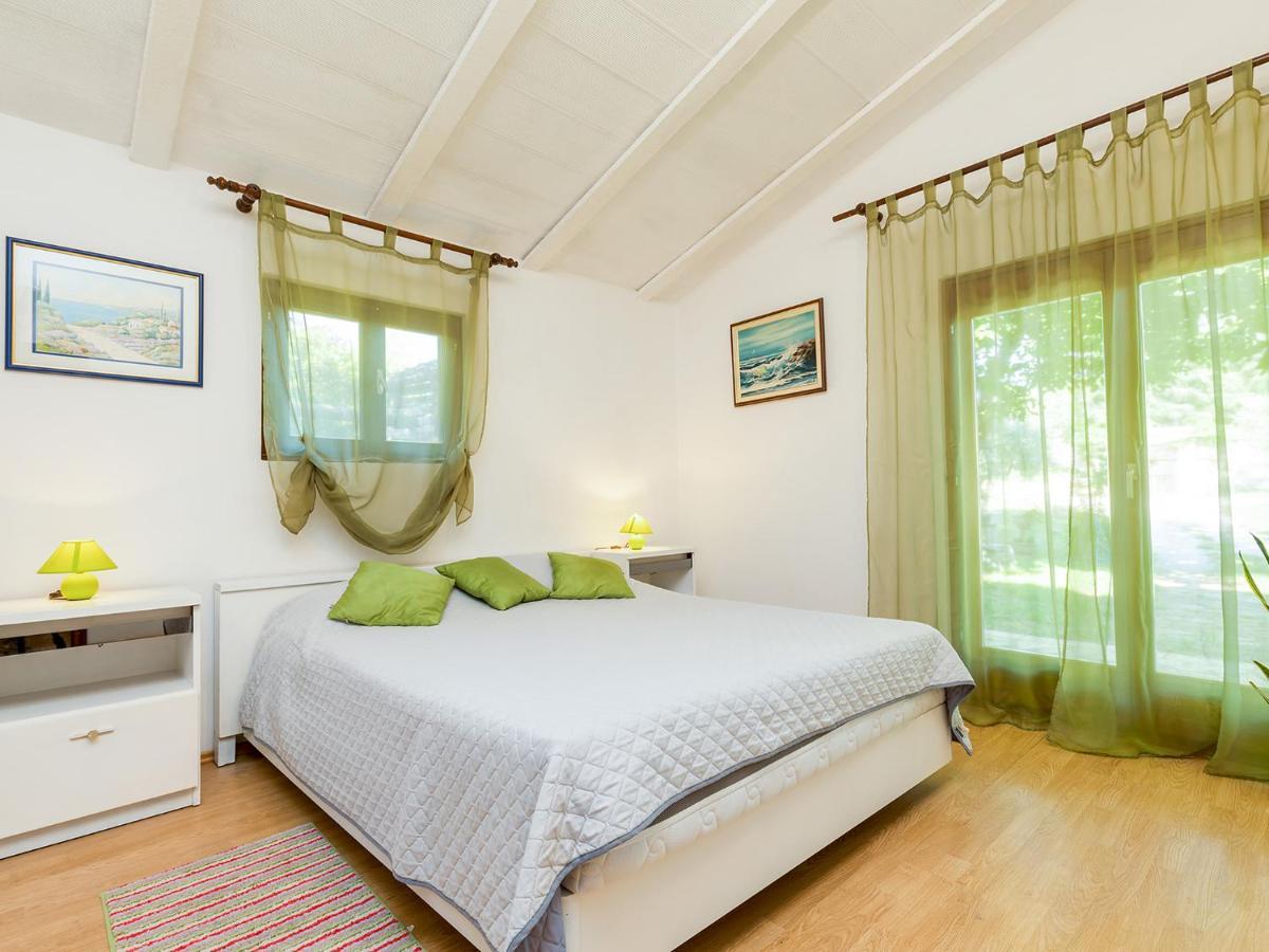 Apartman Susnjic Πόρετς Εξωτερικό φωτογραφία