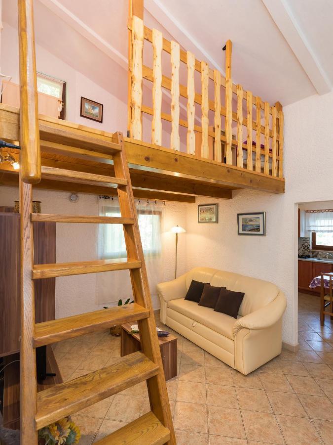 Apartman Susnjic Πόρετς Εξωτερικό φωτογραφία